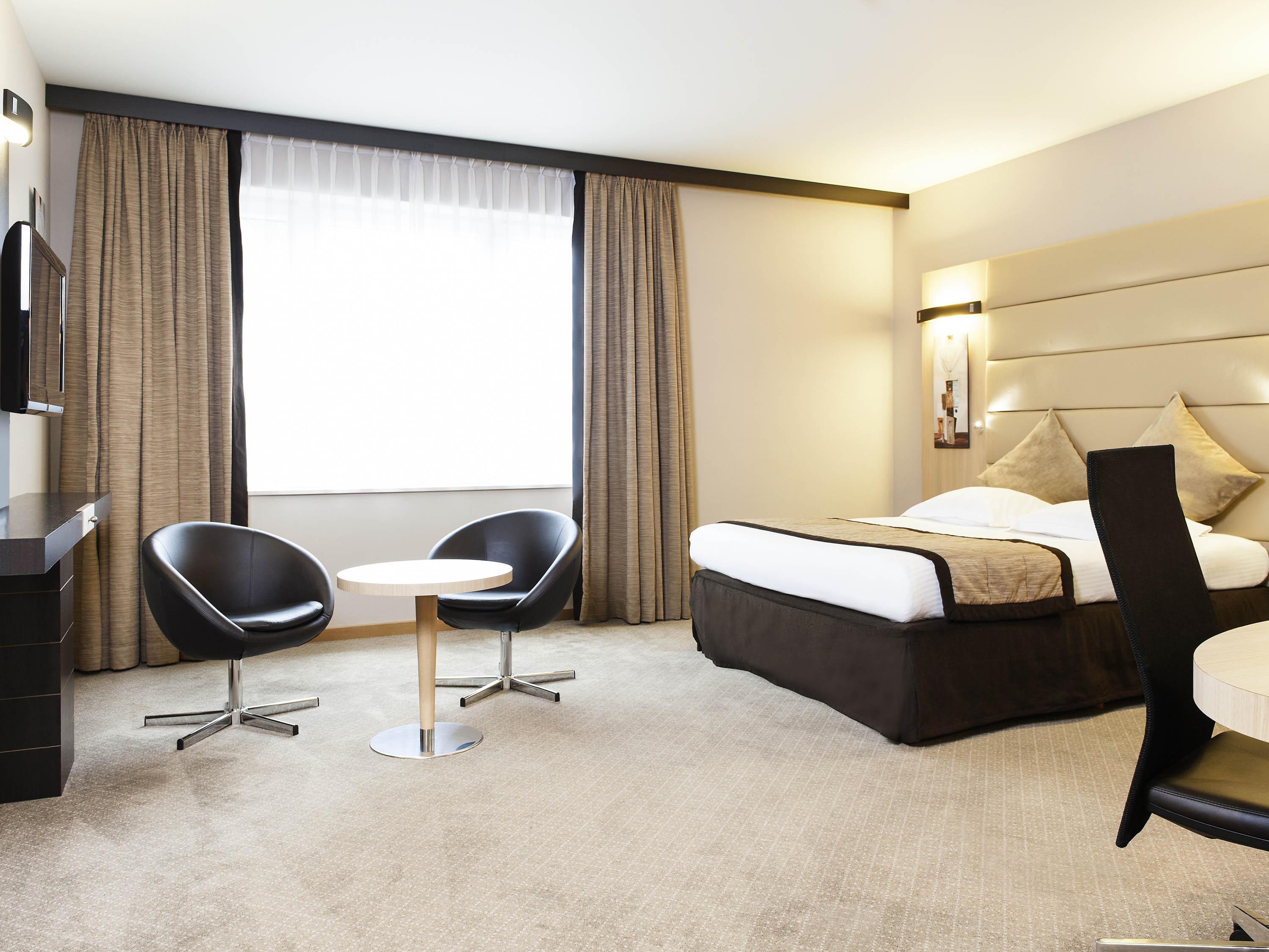 Novotel Brussels Centre Midi Saint-Gilles Екстериор снимка