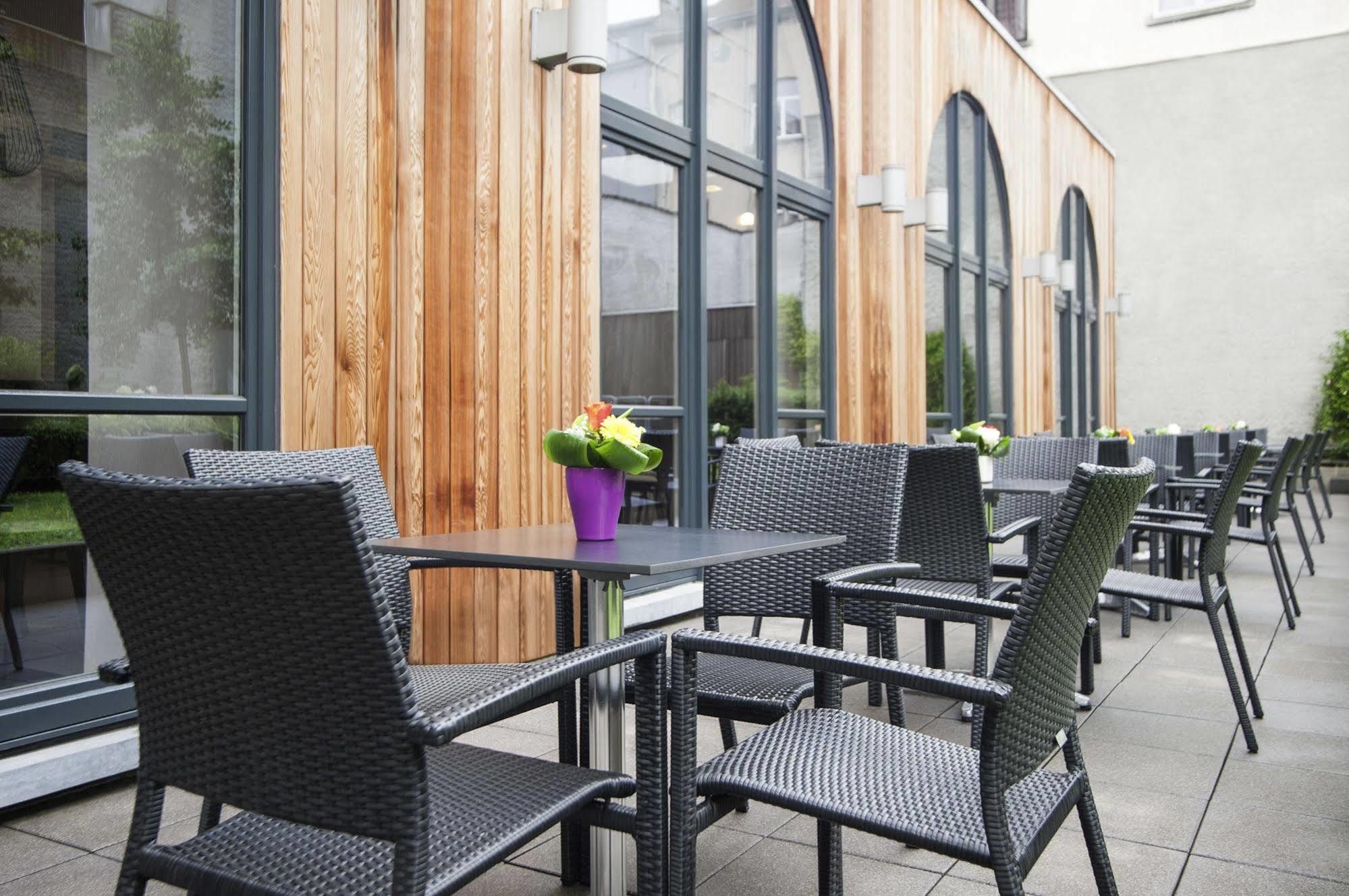 Novotel Brussels Centre Midi Saint-Gilles Екстериор снимка